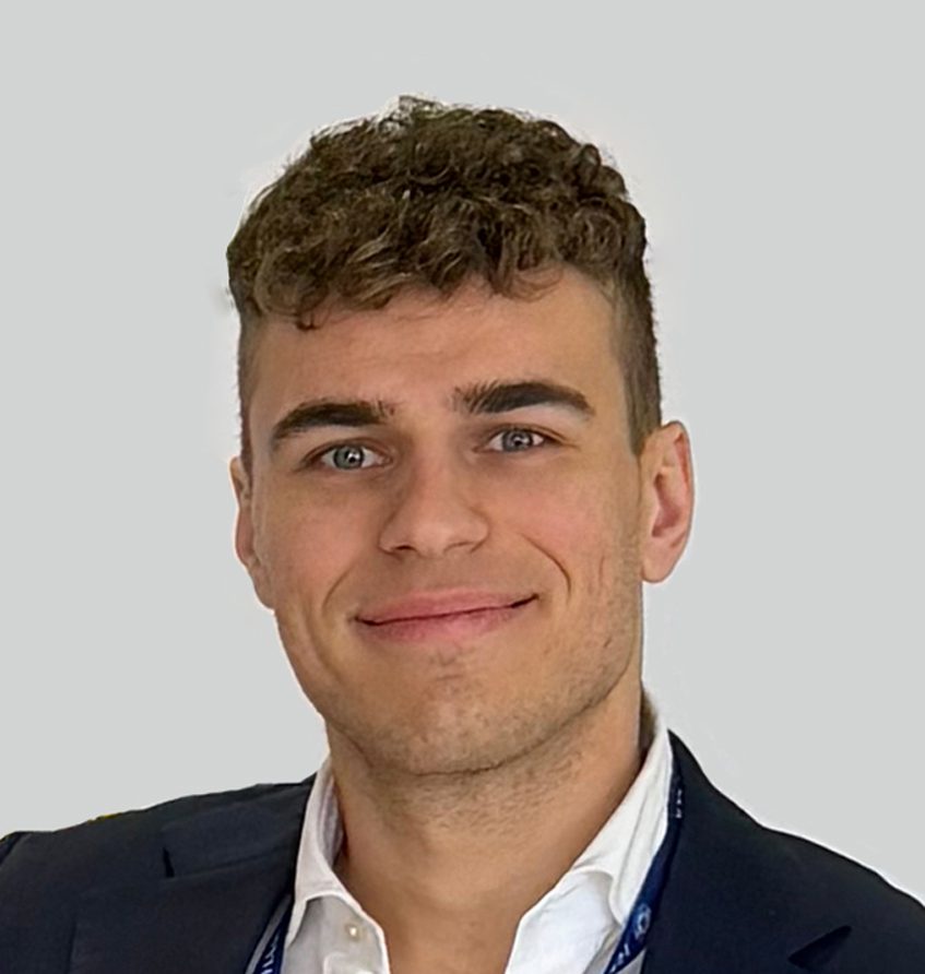 Damian Bąkowski – współzałożyciel ZyntegrAI, ekspert od automatyzacji procesów biznesowych i wdrożeń AI